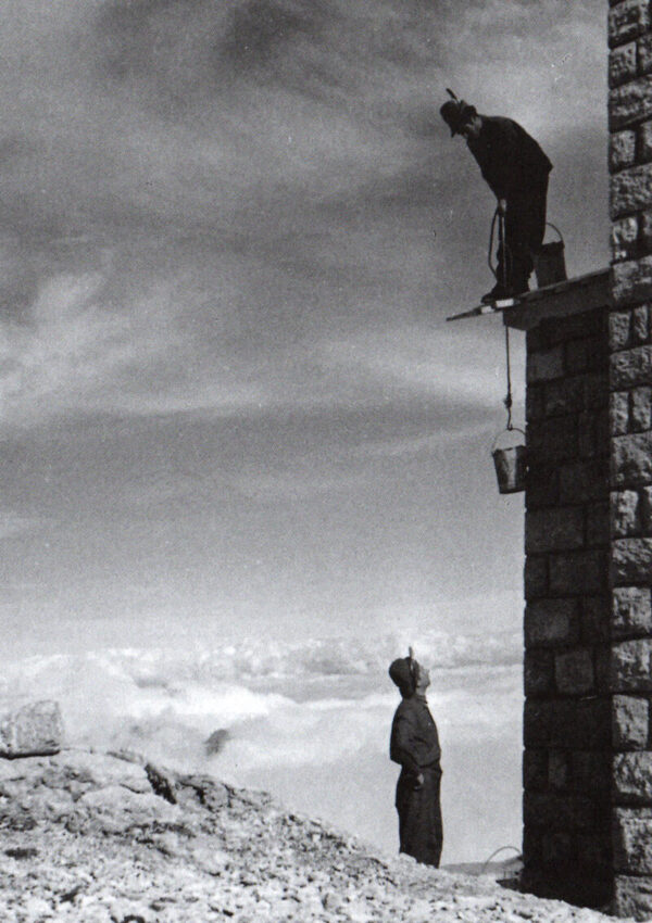 Gli Alpini e la chiesetta del Redentore al Rifugio Pedrotti – seconda parte –